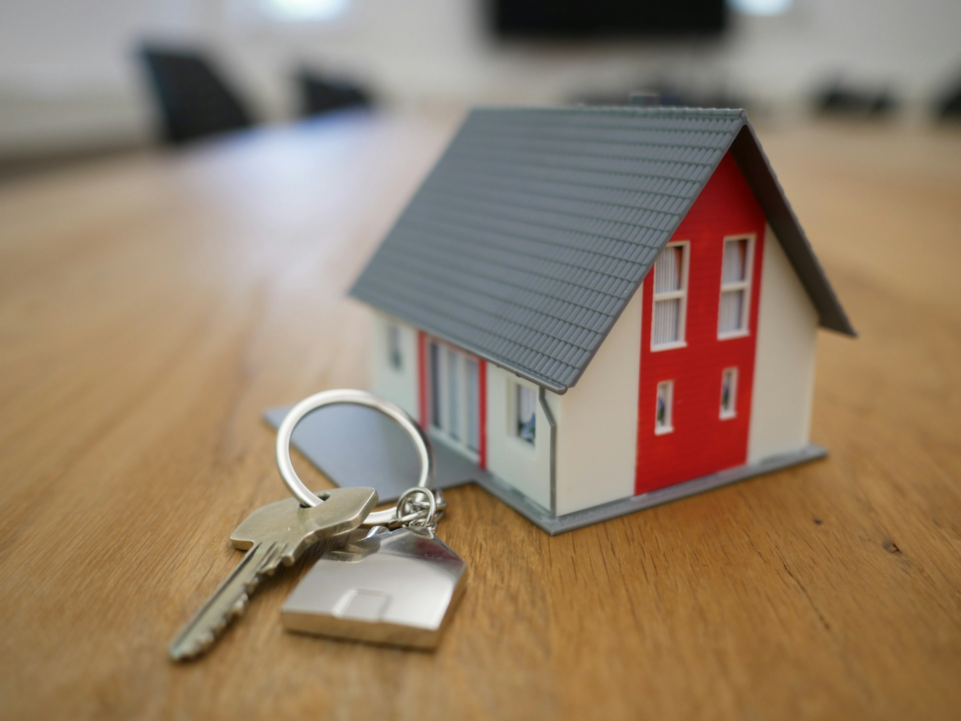 Virtual assistant supporting a real estate agent's back office